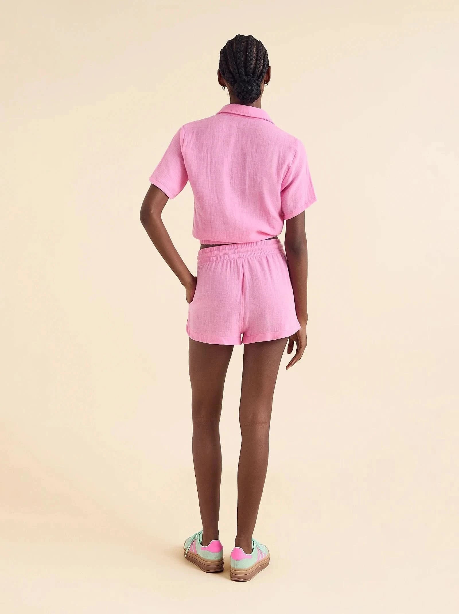 ari shorts kavalas