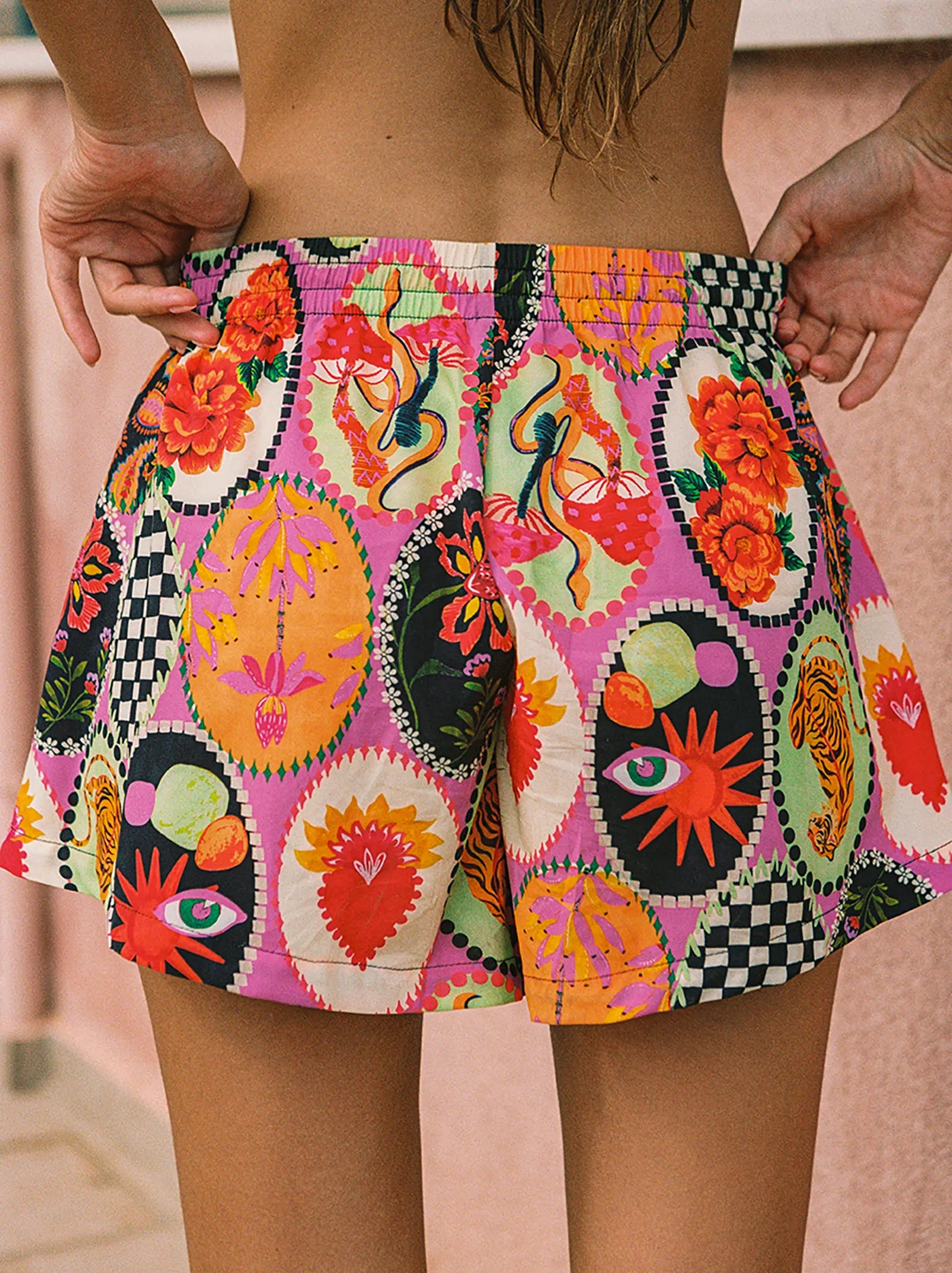 naihara short serifos